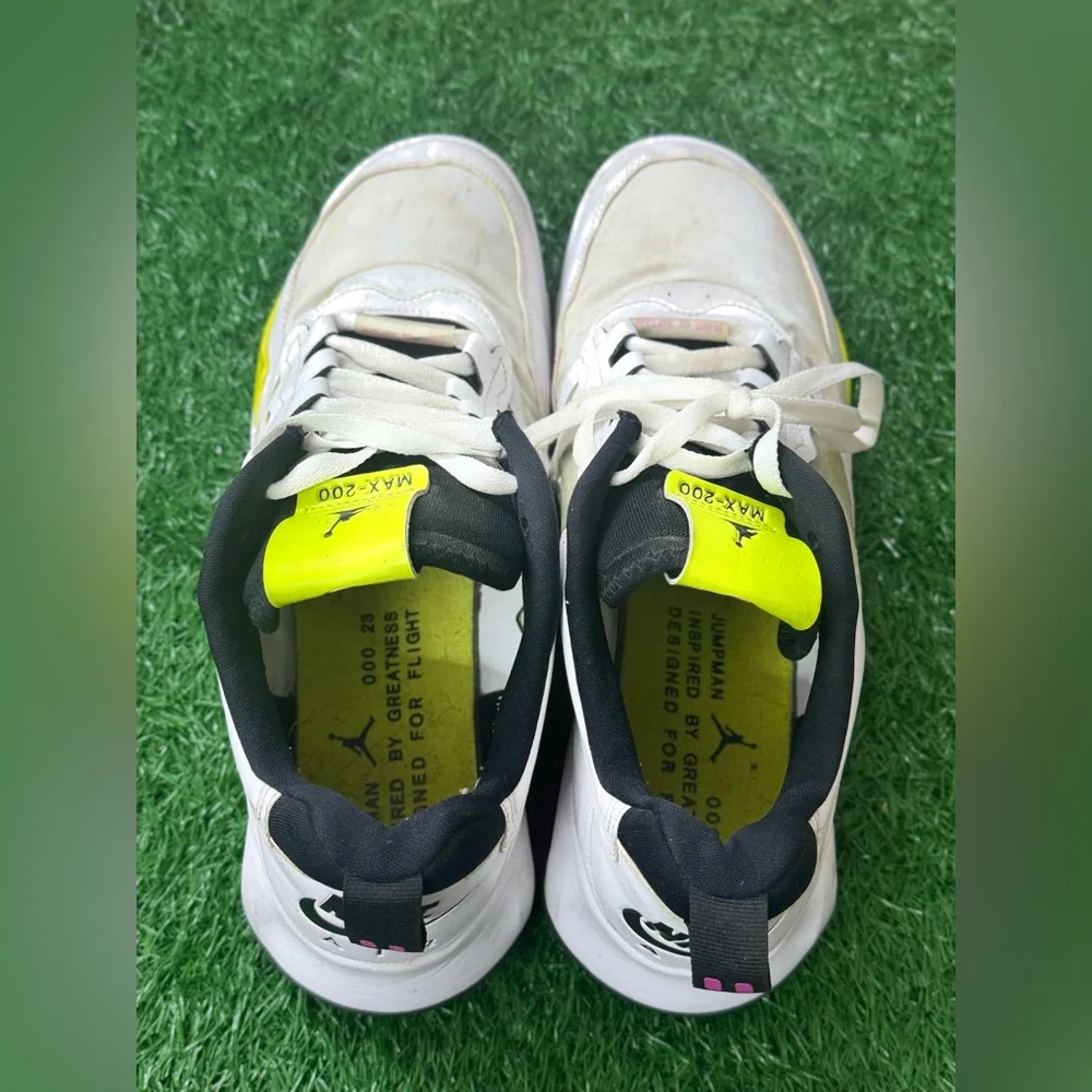 Jordan Air‎ Max 200 Vibrant Size 13